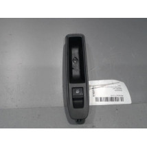 COMMANDE LEVE-GLACE PORTE ARD RENAULT CLIO