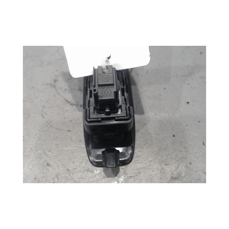 COMMANDE LEVE-GLACE PORTE ARG RENAULT CLIO