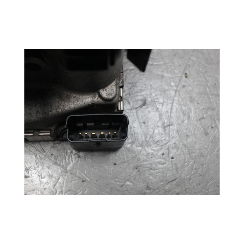 BOITIER PAPILLON PEUGEOT 307 2001-2005