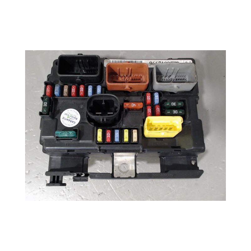 BOITE A FUSIBLES PEUGEOT 207 2009-