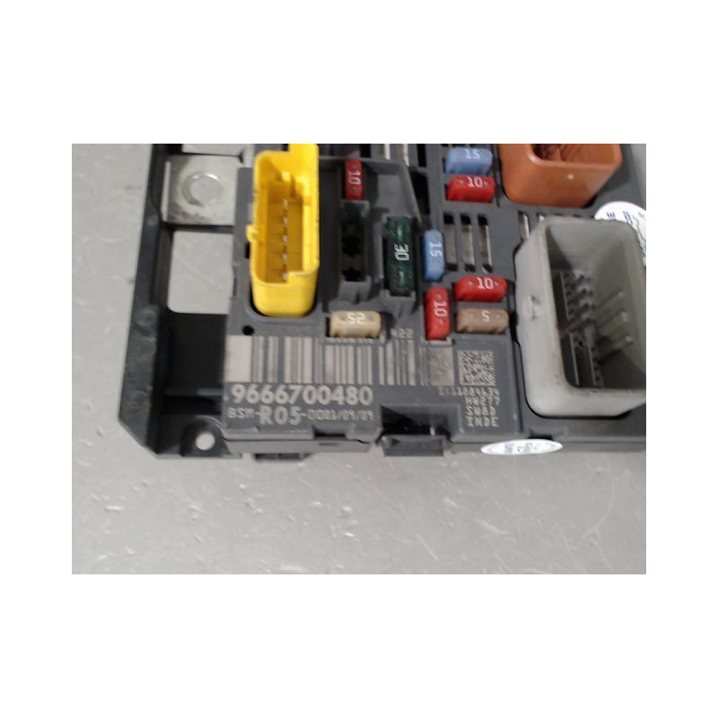 BOITE A FUSIBLES CITROEN C4 2008-