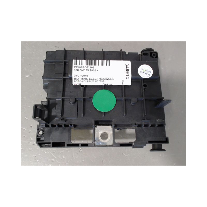 BOITE A FUSIBLES PEUGEOT 308 SW 2008-