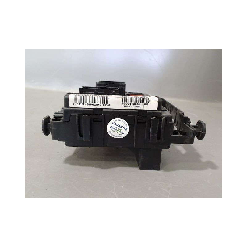 BOITE A FUSIBLES PEUGEOT 206 3P