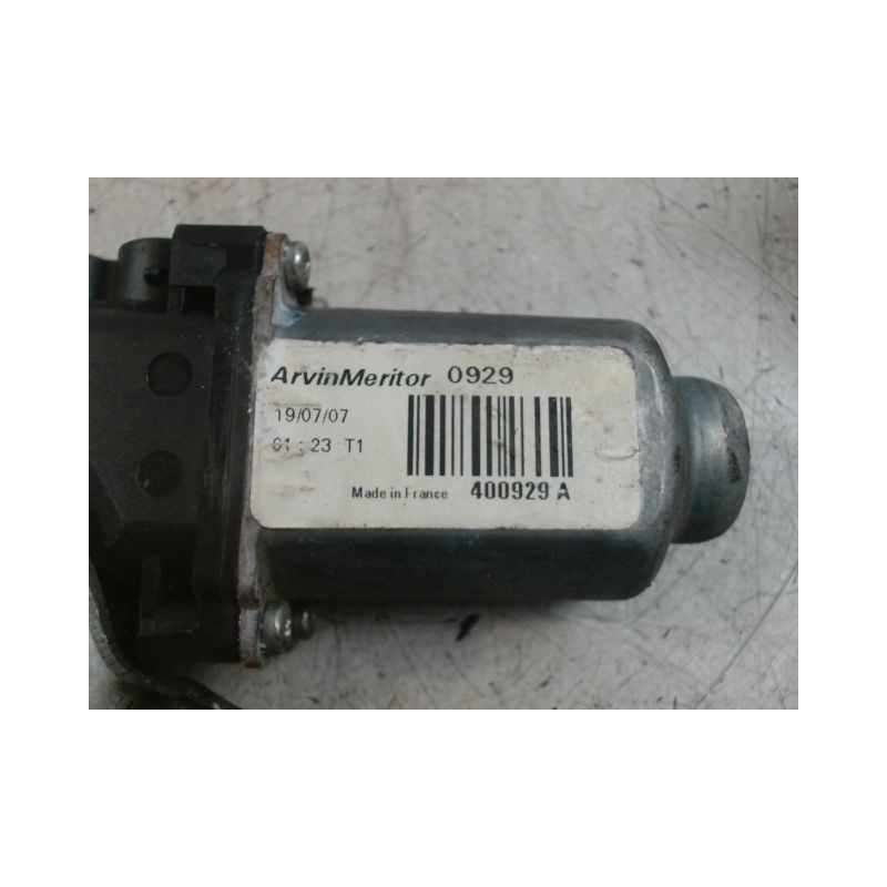 MECANISME+MOTEUR LEVE-GLACE ARRIERE DROIT NISSAN NOTE