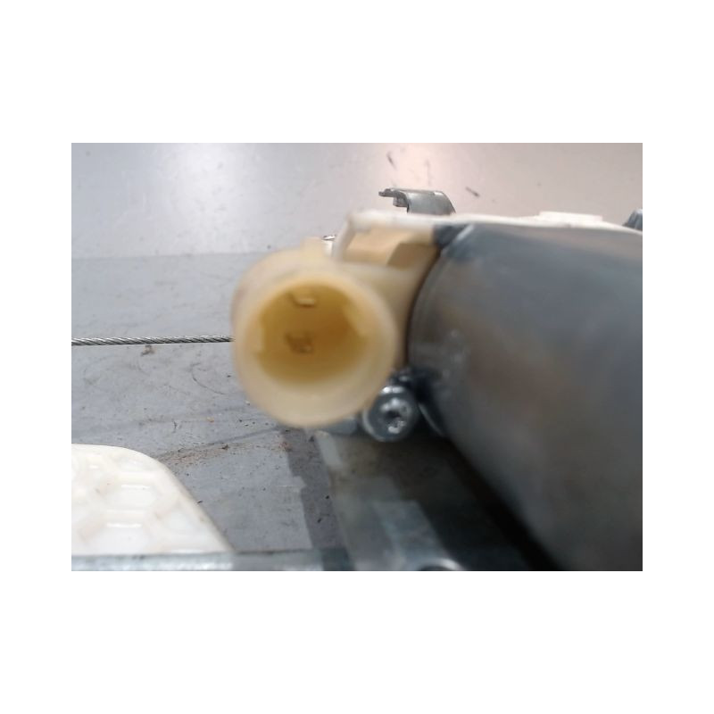 MECANISME+MOTEUR LEVE-GLACE ARRIERE DROIT RENAULT CLIO