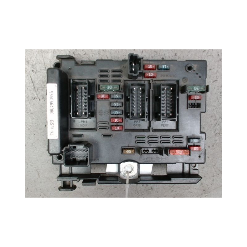 BOITE A FUSIBLES PEUGEOT 307 2001-2005