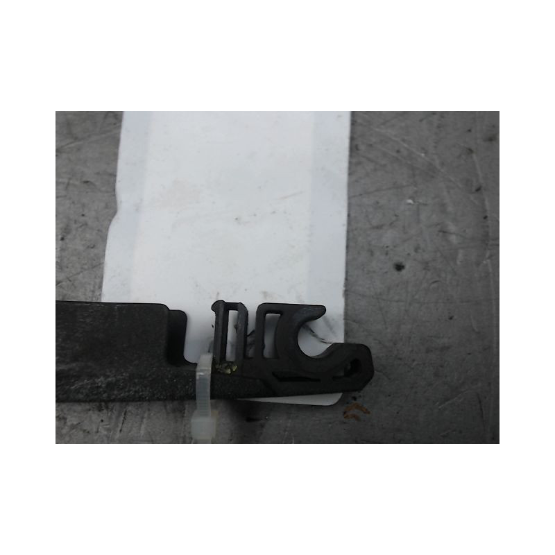 BRAS ESSUIE-GLACE ARRIERE TOYOTA COROLLA VERSO 2004-2007