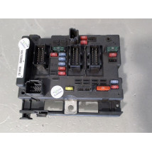 BOITE A FUSIBLES PEUGEOT 307 2001-2005