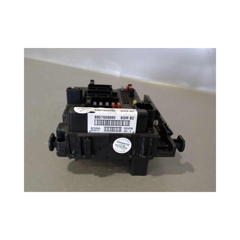 BOITE A FUSIBLES PEUGEOT 307 2001-2005