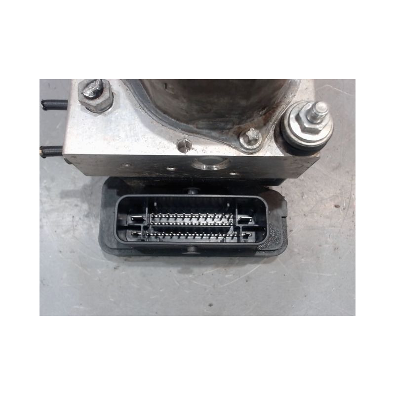 UNITE HYDRAULIQUE ABS MERCEDES CLA