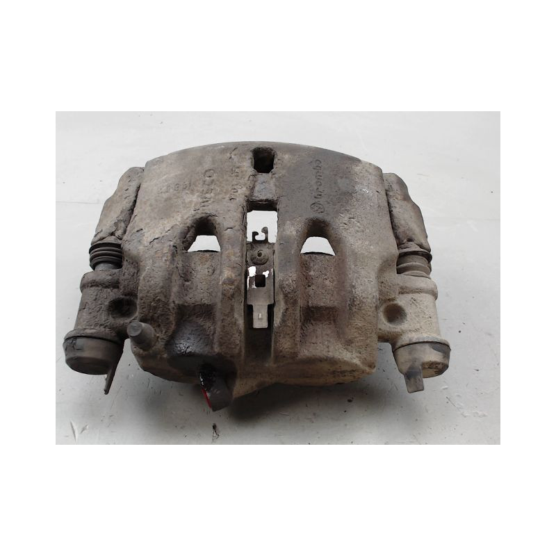 ETRIER DE FREIN AVANT DROIT IVECO 35C13