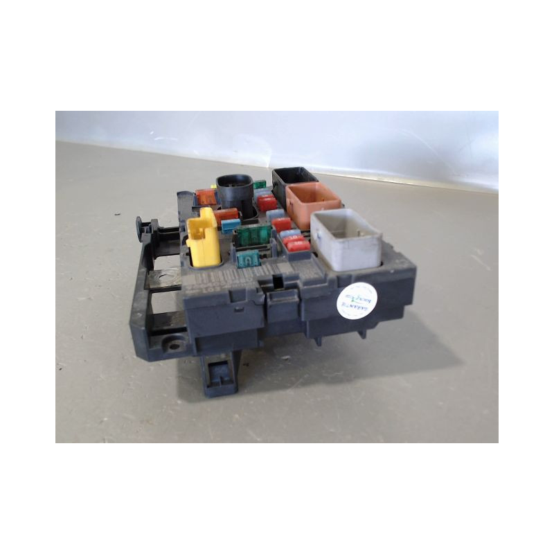 BOITE A FUSIBLES CITROEN C3 2005-