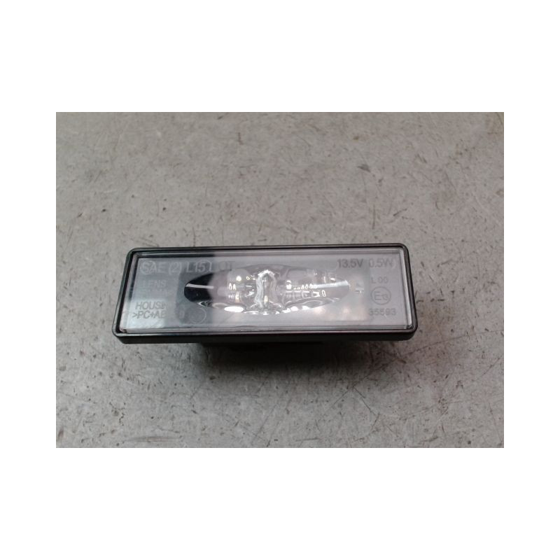 ECLAIREUR PLAQUE DE POLICE DROIT DACIA SANDERO 2008-