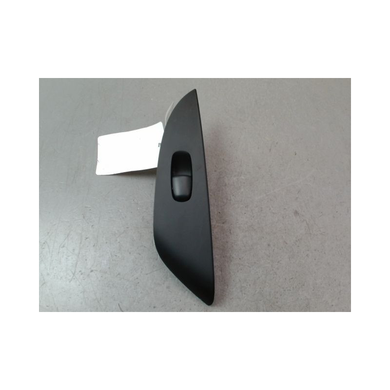 COMMANDE LEVE-GLACE PORTE ARD NISSAN LEAF 2011-...