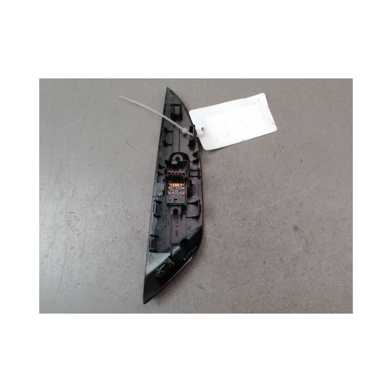 COMMANDE LEVE-GLACE PORTE ARD NISSAN LEAF 2011-...