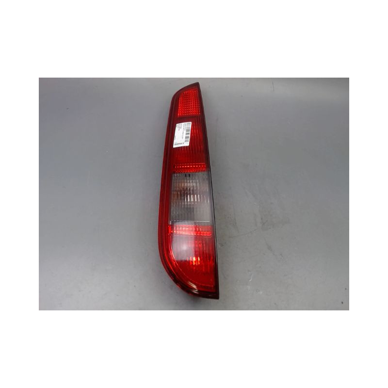 FEU ARRIERE GAUCHE  FORD FOCUS SW 2005-2007