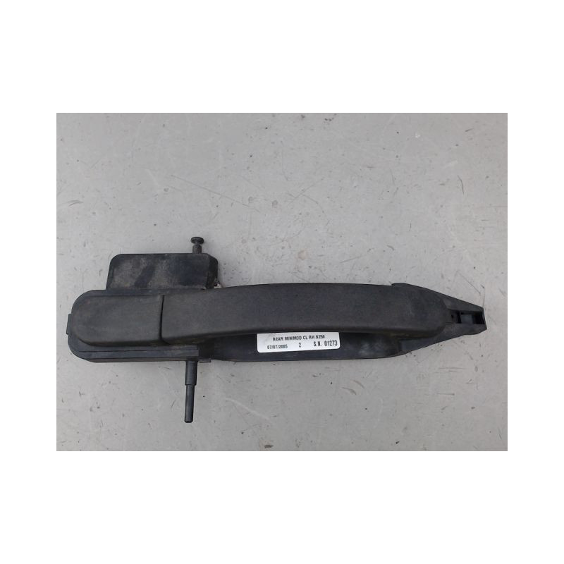 POIGNEE EXTERIEURE PORTE ARRIERE DROIT FORD FIESTA