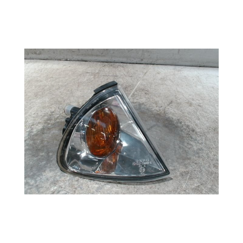 CLIGNOTANT DROIT TOYOTA AVENSIS 2000-2003