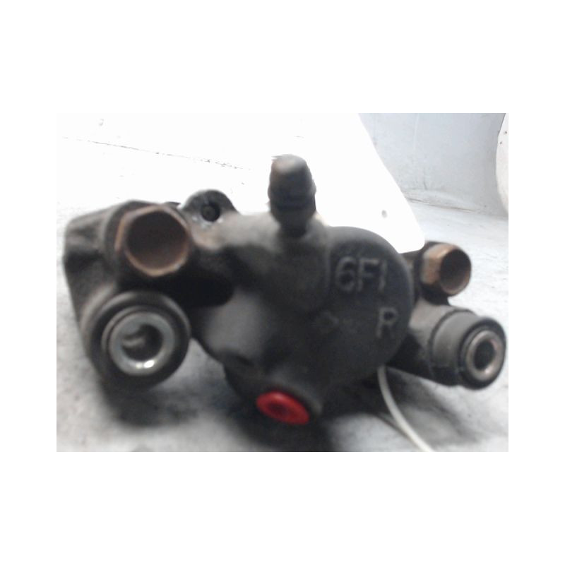 ETRIER DE FREIN ARRIERE DROIT TOYOTA YARIS -2003