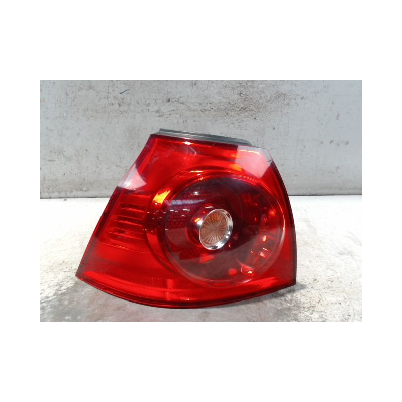 FEU ARRIERE GAUCHE  VOLKSWAGEN GOLF V 2003-2009