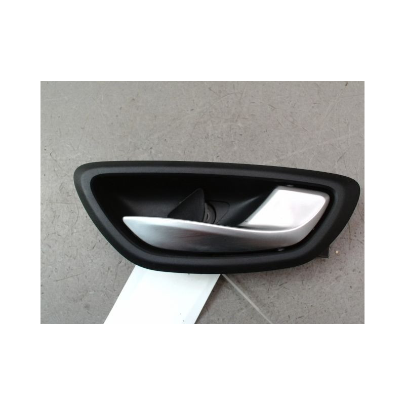POIGNEE INTERIEURE PORTE AVANT DROIT RENAULT MEGANE IV PHASE 1 2015-