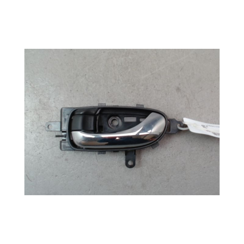 POIGNEE INTERIEURE PORTE AVANT GAUCHE NISSAN LEAF 2011-...