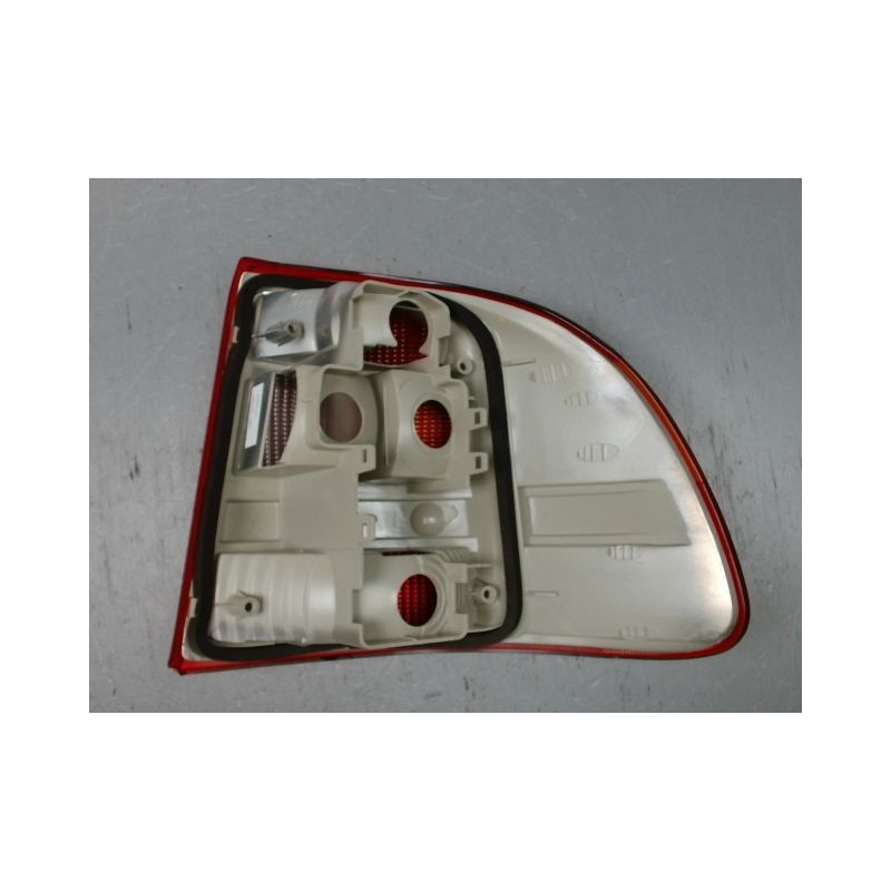 FEU ARRIERE GAUCHE  OPEL ASTRA 94-98