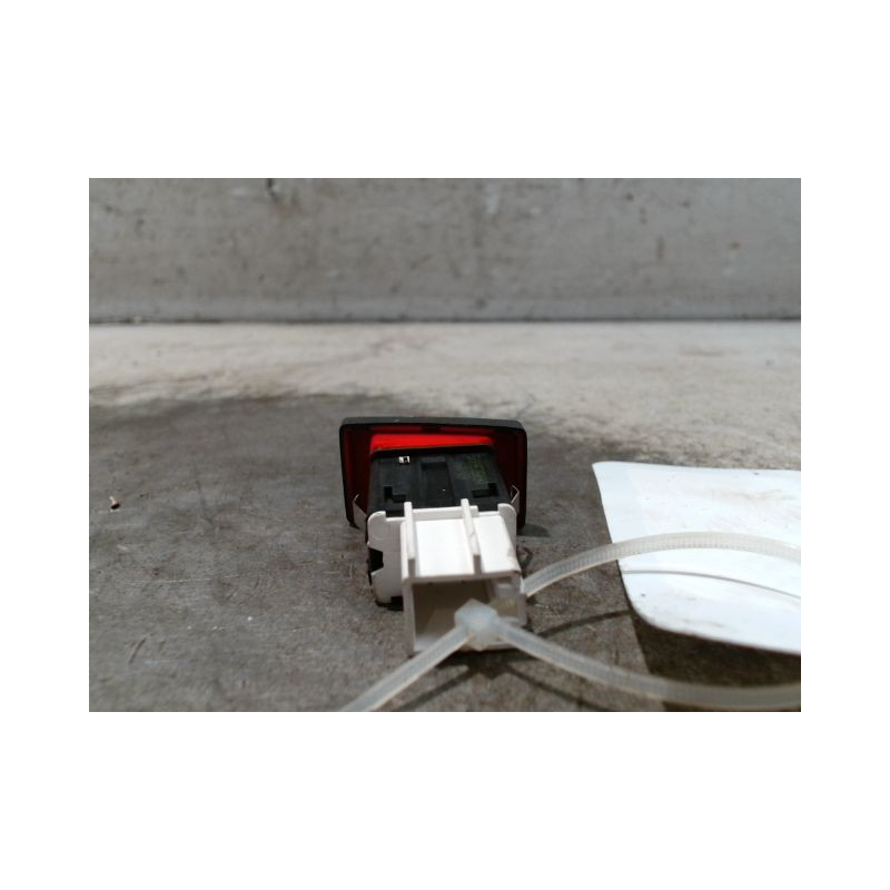 BOUTON DE WARNING VOLKSWAGEN GOLF VI 2008-