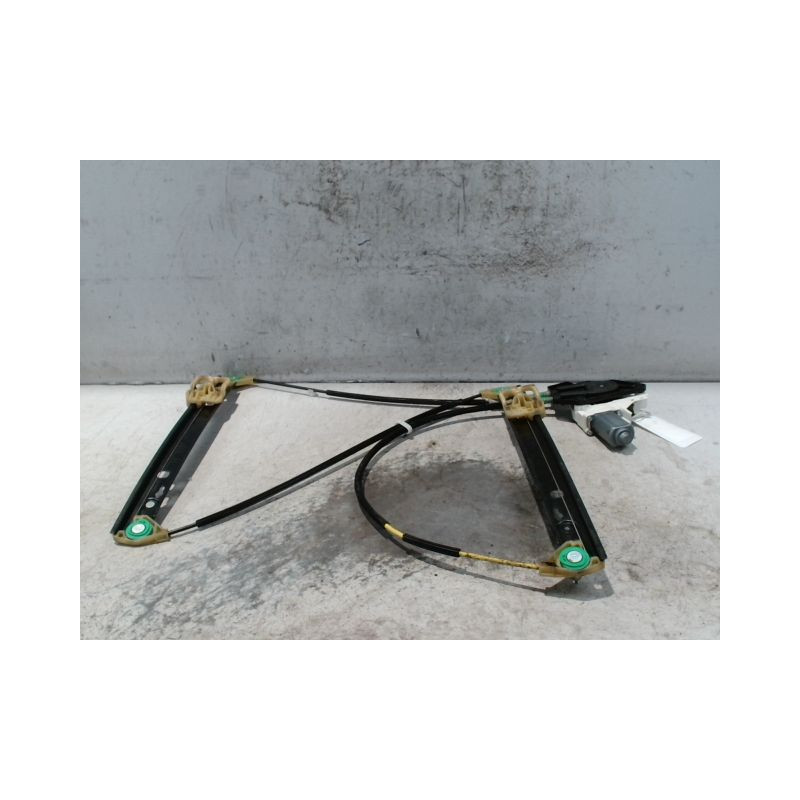MECANISME+MOTEUR LEVE-GLACE AVANT DROIT AUDI A1