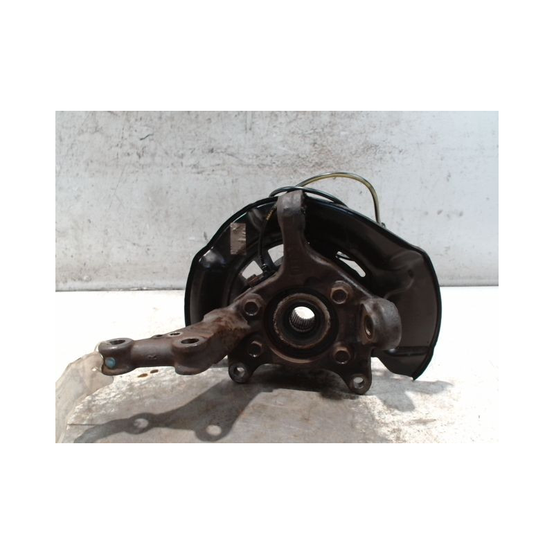 PIVOT AVANT DROIT TOYOTA VERSO 2010-