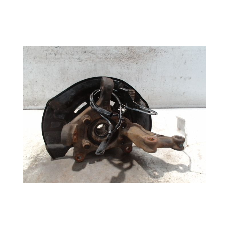 PIVOT AVANT GAUCHE TOYOTA VERSO 2010-
