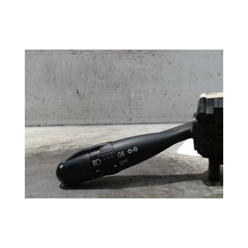 COMMANDE CLIGNOTANT NISSAN PIXO