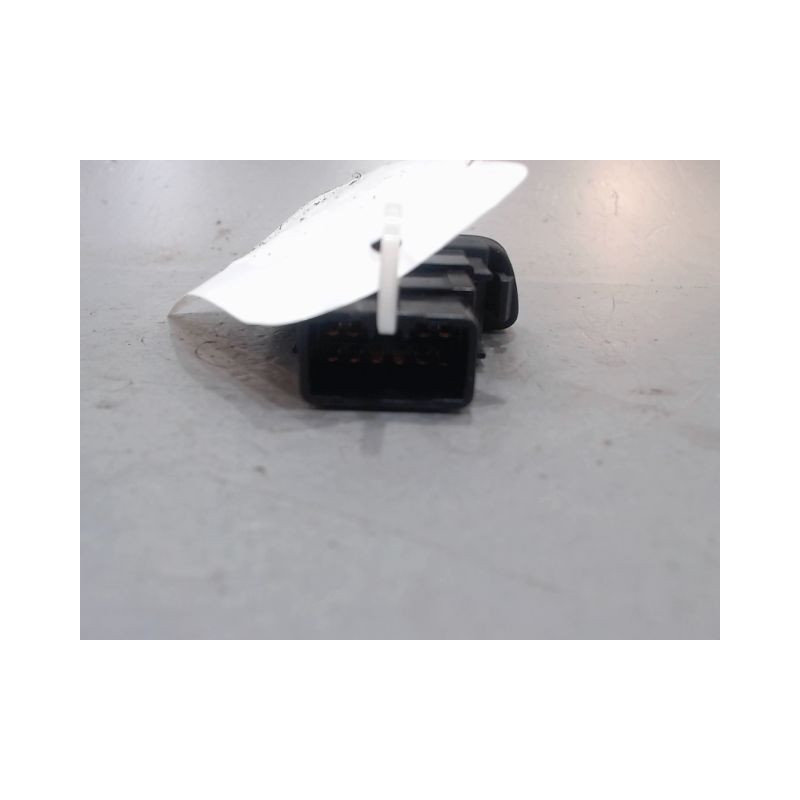 BOUTON DE WARNING KIA PICANTO