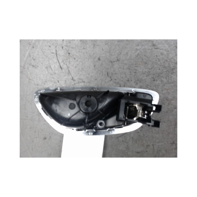 POIGNEE INTERIEURE PORTE AVANT GAUCHE RENAULT MEGANE