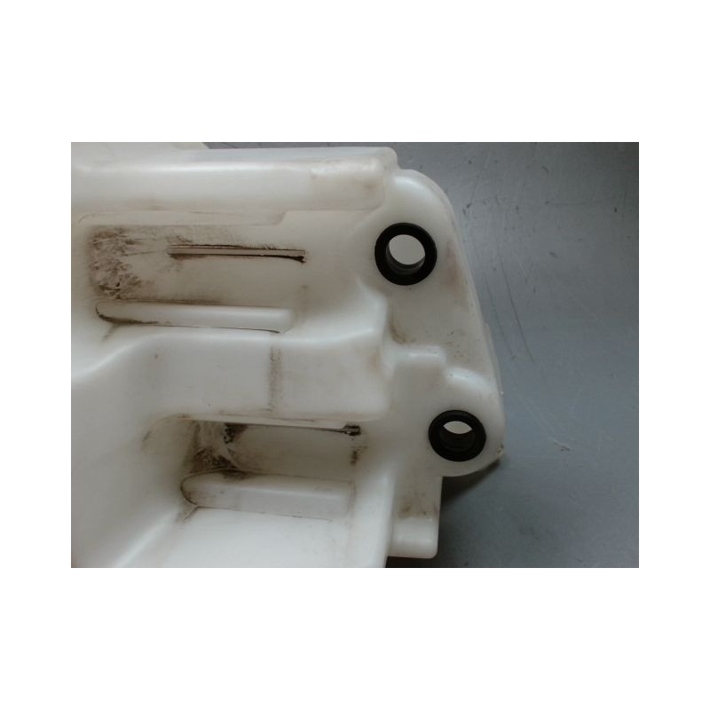 RESERVOIR LAVE-GLACE AVANT TOYOTA VERSO