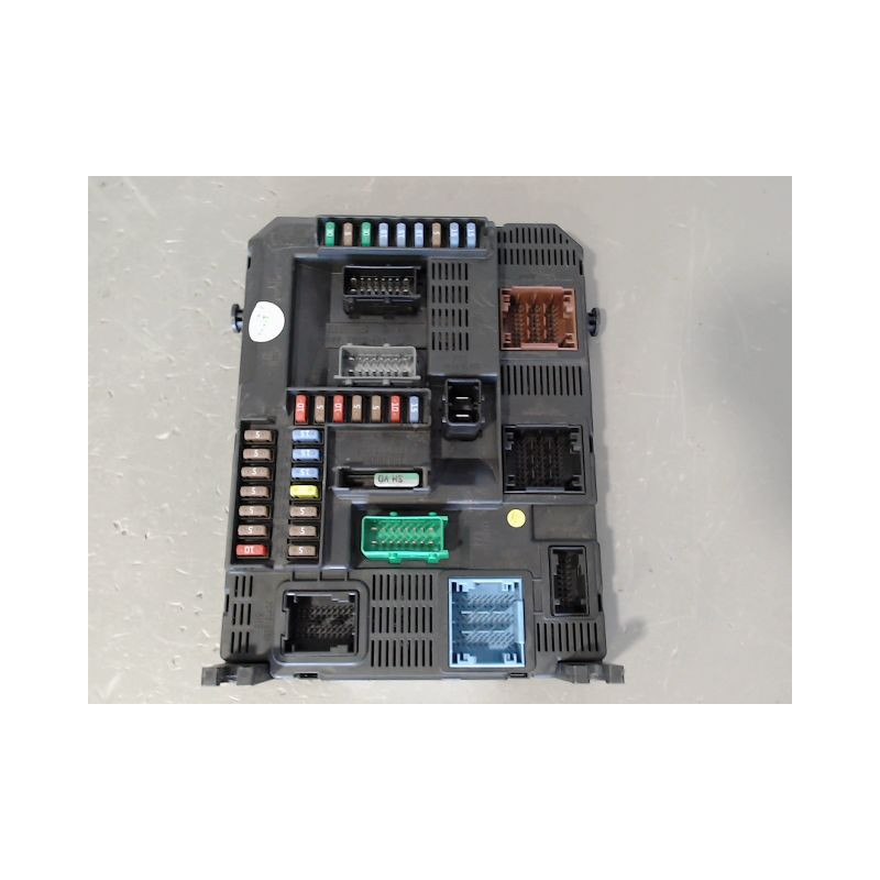 BOITIER GESTION HABITACLE PEUGEOT 308 II 13-17