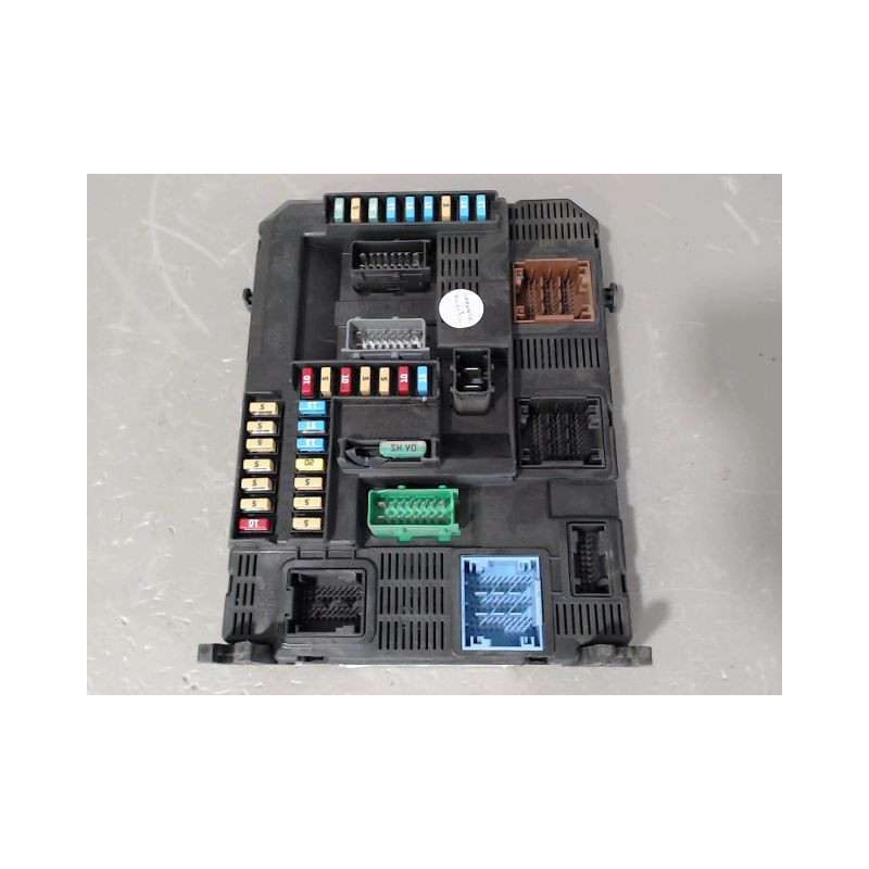 BOITIER GESTION HABITACLE PEUGEOT 208 PH2 2015-