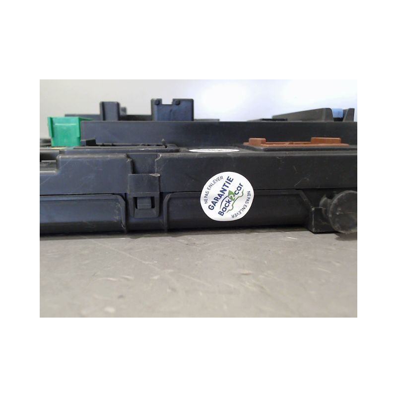 BOITIER GESTION HABITACLE PEUGEOT 208 12-15