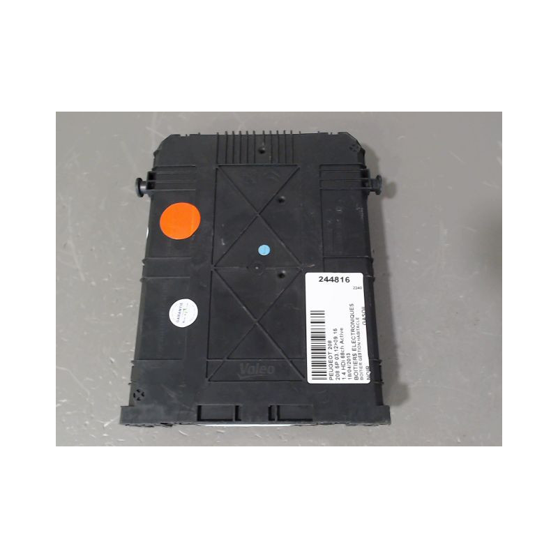 BOITIER GESTION HABITACLE PEUGEOT 208 12-15