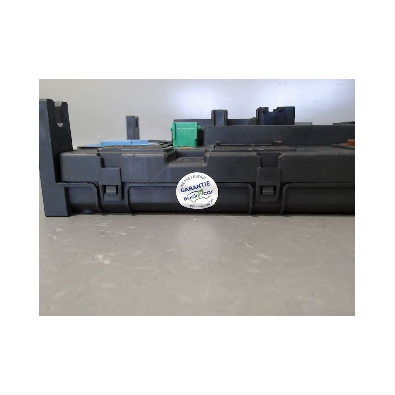 BOITIER GESTION HABITACLE PEUGEOT 208 12-15