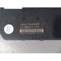 BOITE A FUSIBLES RENAULT MEGANE