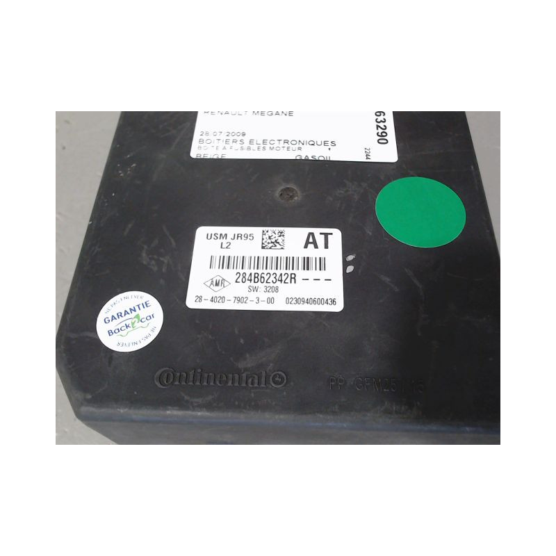 BOITE A FUSIBLES RENAULT MEGANE