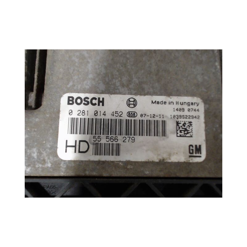 CALCULATEUR MOTEUR OPEL ZAFIRA