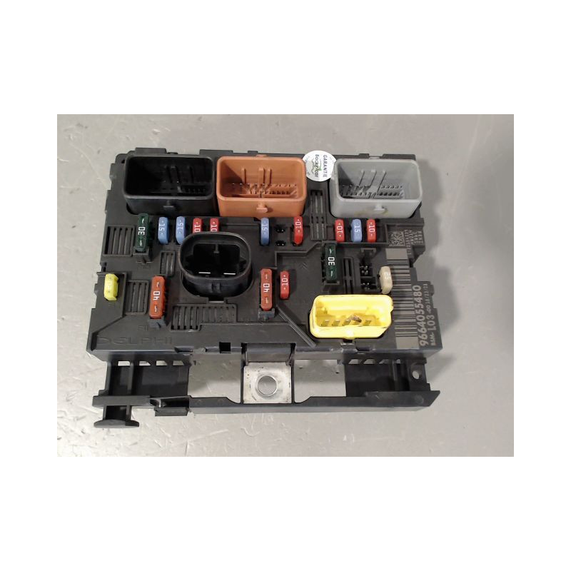 BOITE A FUSIBLES PEUGEOT 1007