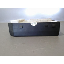 BOITE A FUSIBLES RENAULT MEGANE
