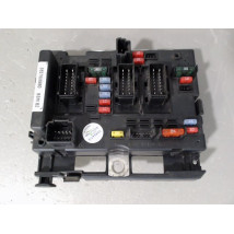 BOITE A FUSIBLES PEUGEOT 206