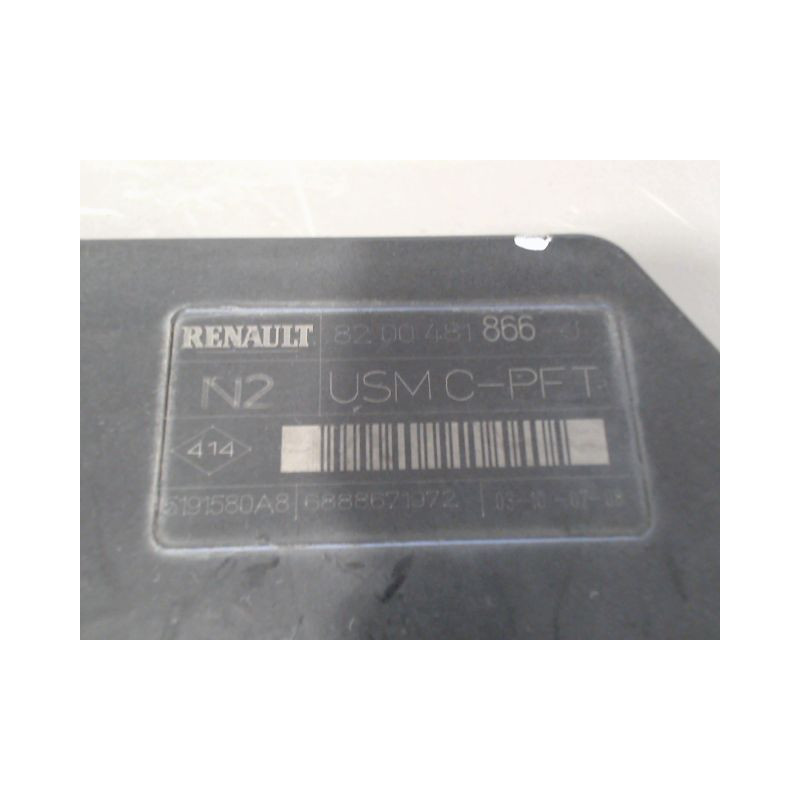 BOITE A FUSIBLES RENAULT MEGANE