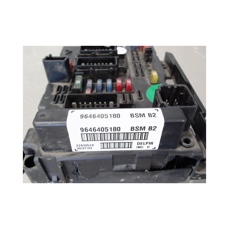 BOITE A FUSIBLES PEUGEOT 307