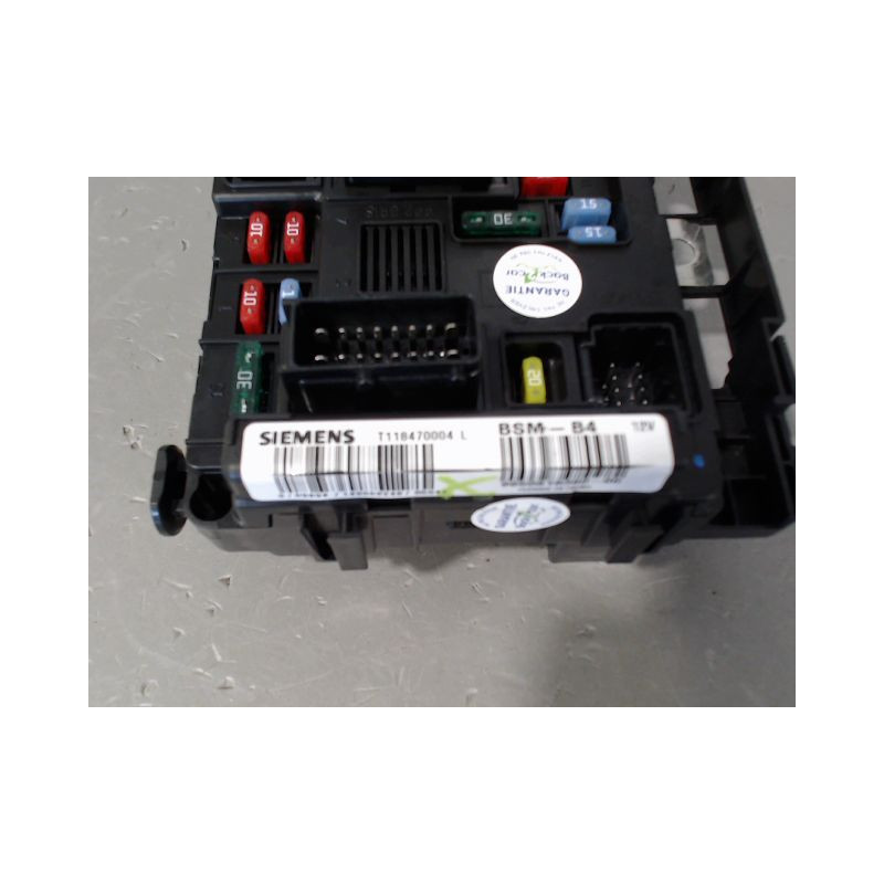 BOITE A FUSIBLES CITROEN C2