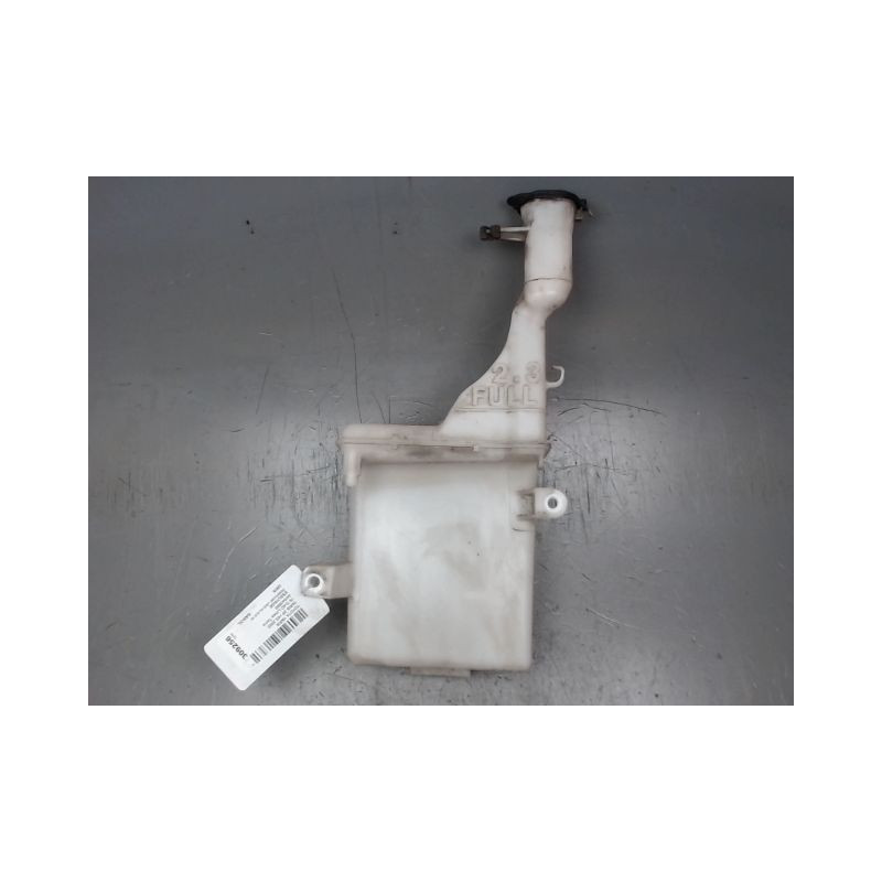 RESERVOIR LAVE-GLACE AVANT TOYOTA YARIS -2003